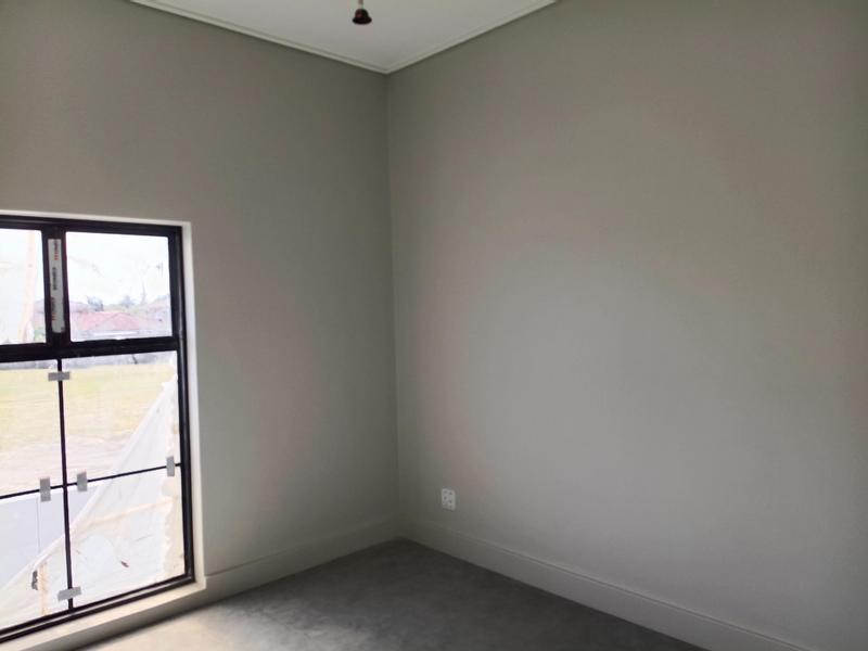 To Let 3 Bedroom Property for Rent in Goodwood Central Western Cape